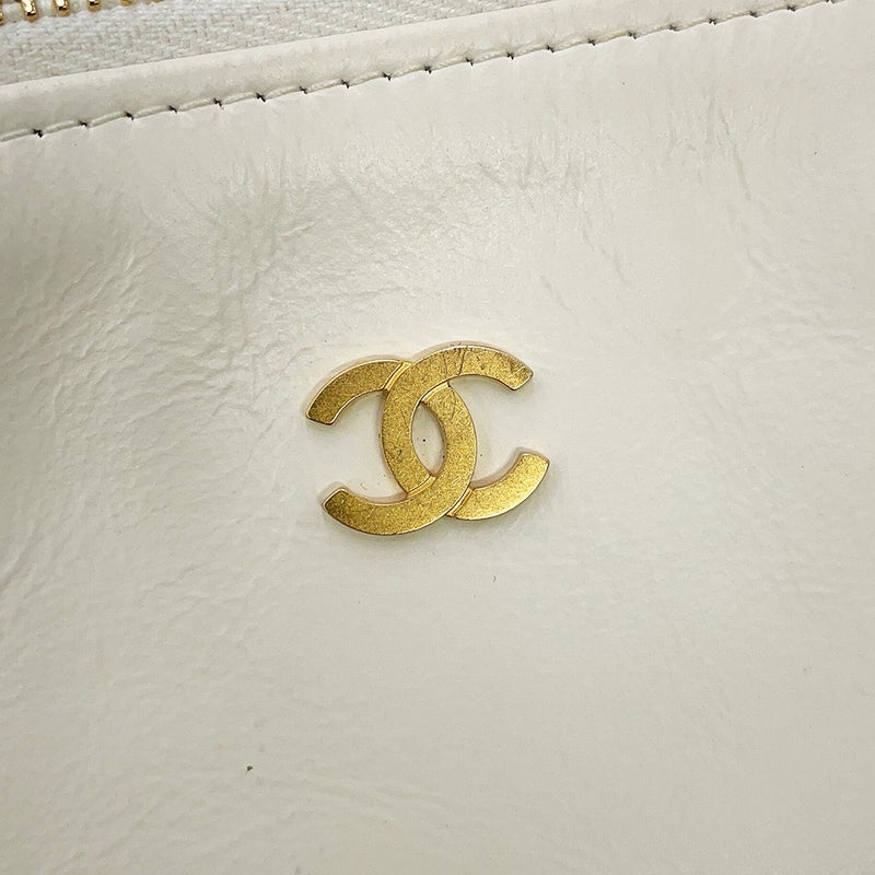 シャネル ハンドバッグ CHANEL22 マトラッセ スモール シャイニーカーフレザー AS3260 CHANEL 白