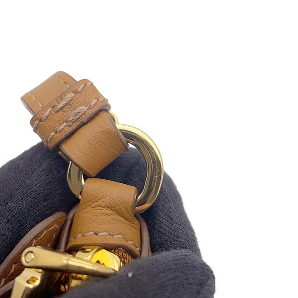 プラダ ショルダーバッグ トライアングルロゴ ソフトグレインレザー 1BC238 PRADA バッグ