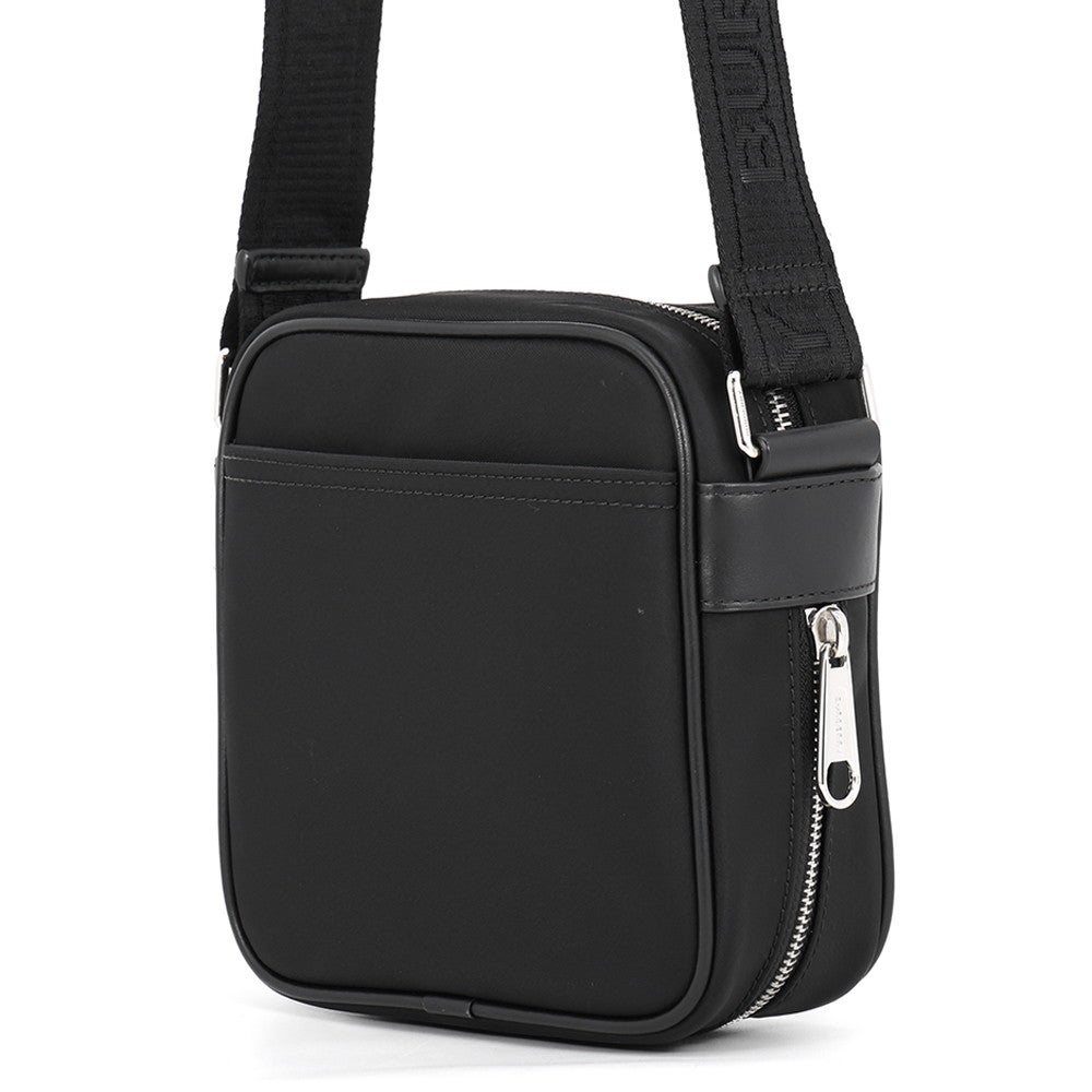 ✨️新品未使用✨️BURBERRYバーバリー　黒　ケース　専用箱&袋付き バーバリー ショルダーバッグ ナイロン/レザー 8066111 BURBERRY