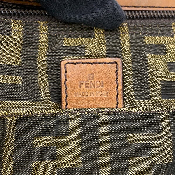 フェンディ ボディバッグ ズッカ柄 キャンバス 7VA187 FENDI