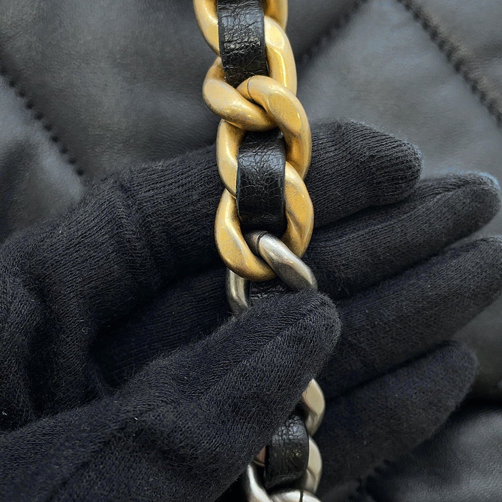 シャネル チェーンショルダーバッグ CHANEL19 フラップバッグ ココ