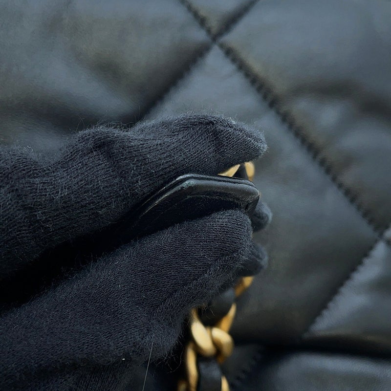 シャネル チェーンショルダーバッグ CHANEL19 フラップバッグ ココマーク ラムスキン AS1160 CHANEL 黒