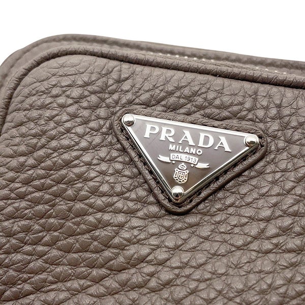 プラダ ボディバッグ スマートフォンケース トライアングルロゴ レザー 2ZH195 PRADA