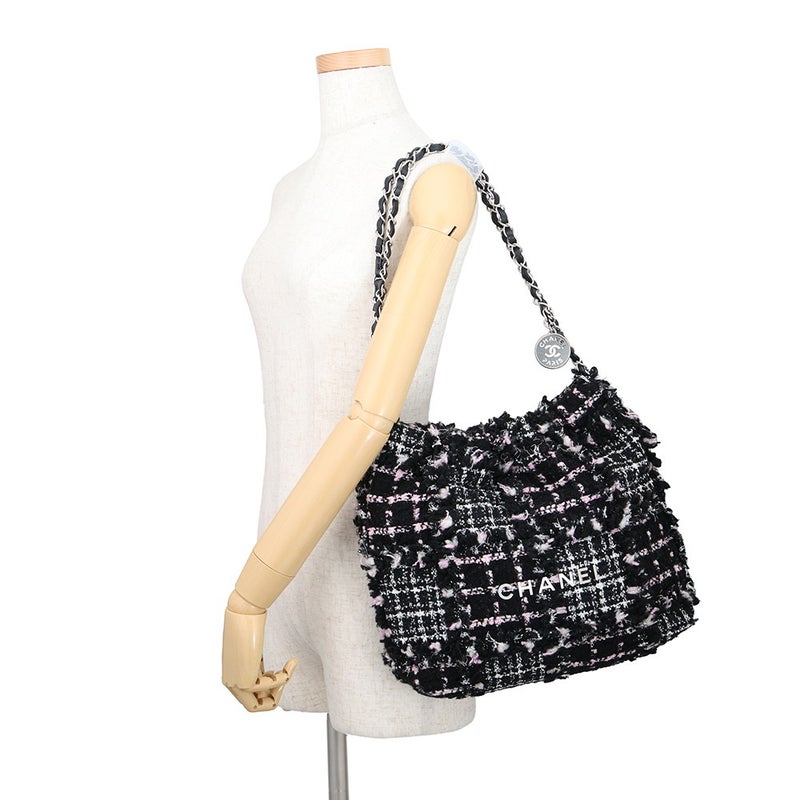 シャネル チェーンショルダーバッグ CHANEL22 スモール カーフスキン AS3260 CHANEL ポーチ付き 黒 白