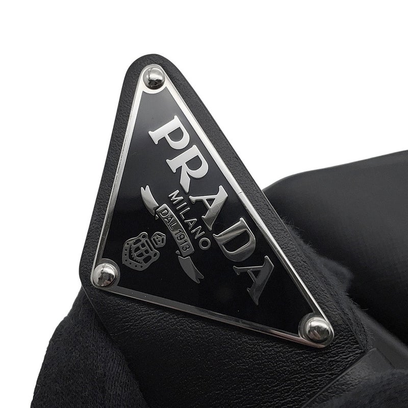 プラダ ショルダーバッグ トライアングル ロゴ サフィアーノレザー 2VL039 PRADA ボディバッグ  黒