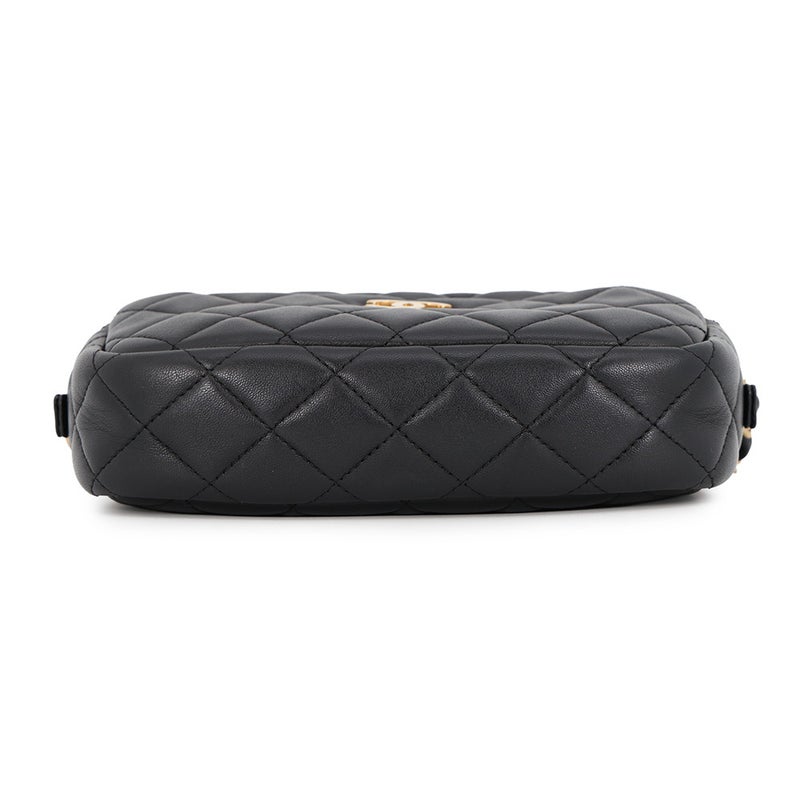 シャネル チェーンショルダーバッグ マトラッセ ココマーク カメラケース ラムスキン A91796 CHANEL ポシェット 黒