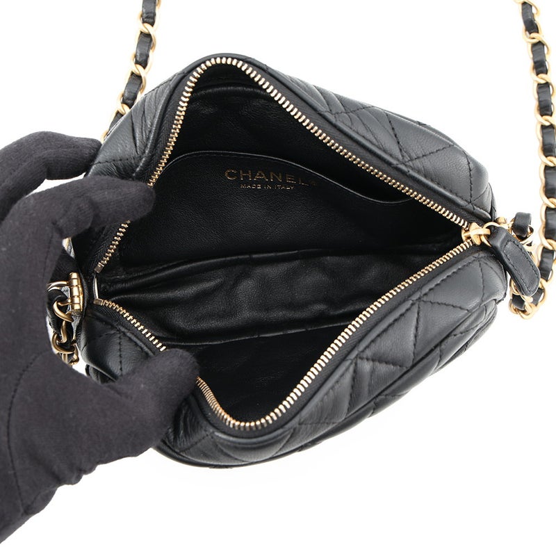 シャネル チェーンショルダーバッグ マトラッセ ココマーク カメラケース ラムスキン A91796 CHANEL ポシェット 黒