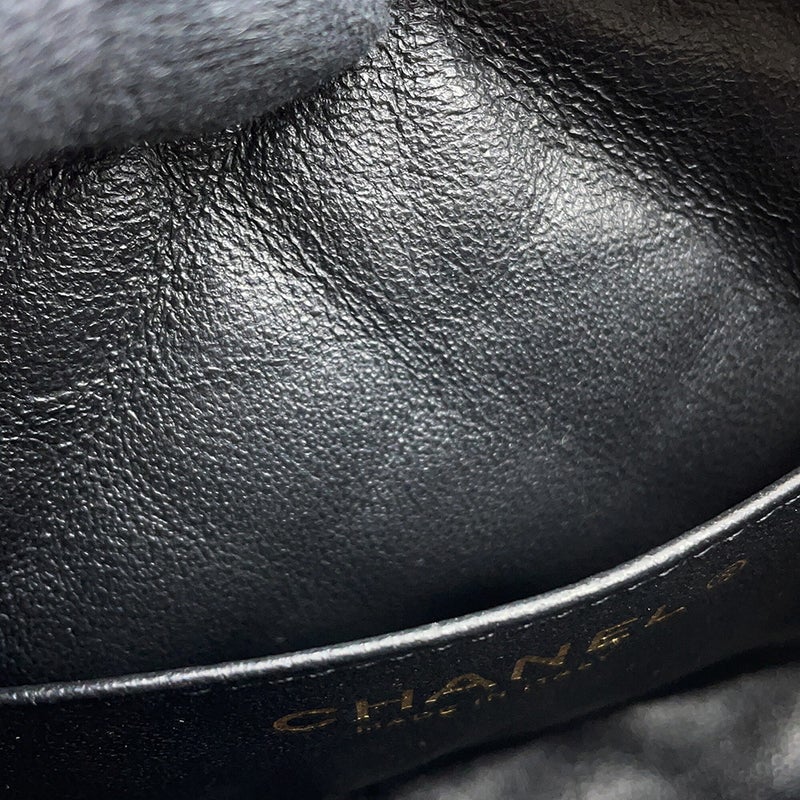 シャネル チェーンショルダーバッグ マトラッセ ココマーク カメラケース ラムスキン A91796 CHANEL ポシェット 黒