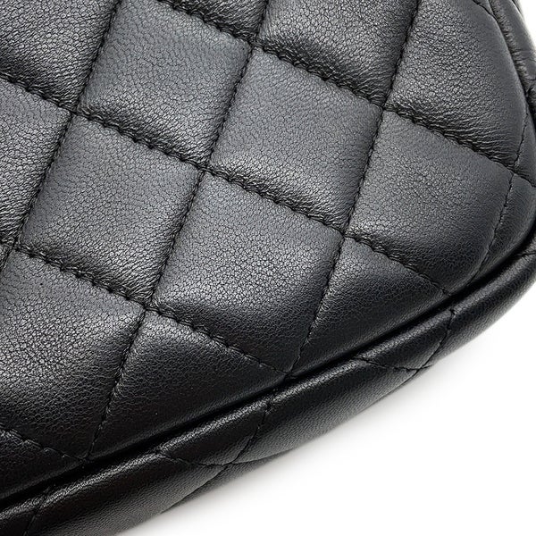 シャネル チェーンショルダーバッグ マトラッセ ココマーク カメラケース ラムスキン A91796 CHANEL ポシェット 黒