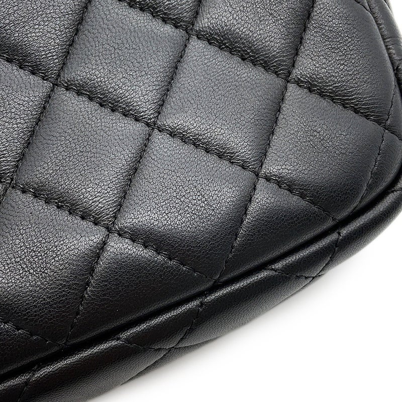 シャネル チェーンショルダーバッグ マトラッセ ココマーク カメラケース ラムスキン A91796 CHANEL ポシェット 黒