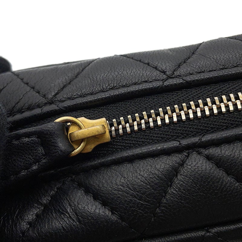 シャネル チェーンショルダーバッグ マトラッセ ココマーク カメラケース ラムスキン A91796 CHANEL ポシェット 黒