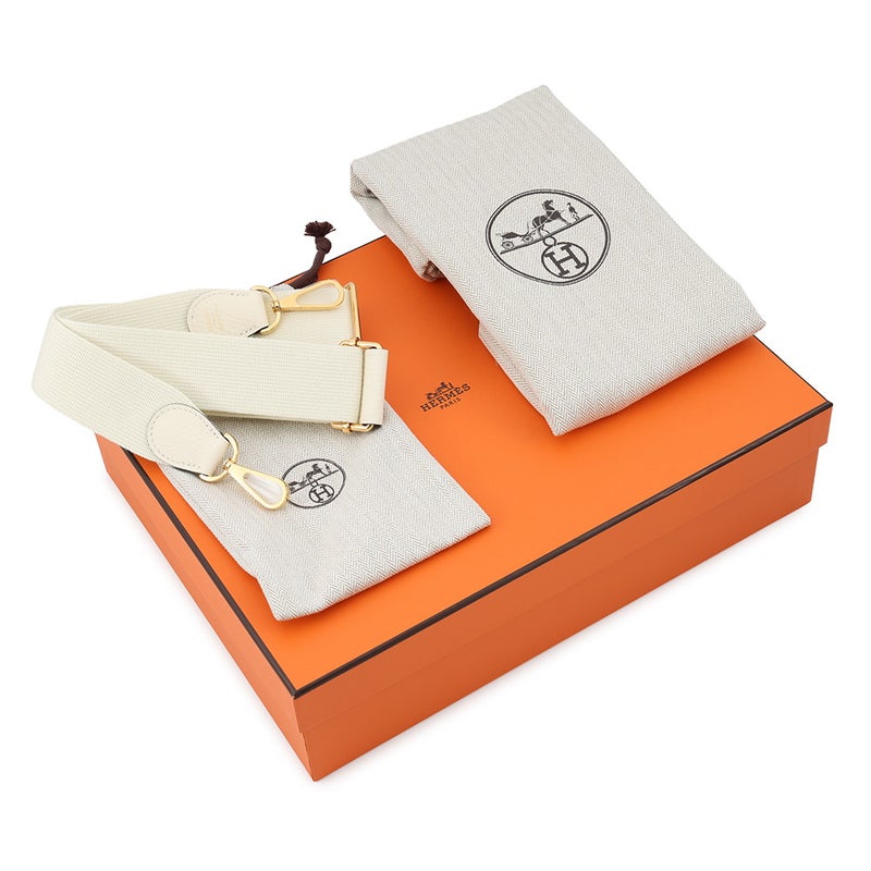エルメス ショルダーバッグ エブリン3 23 クレーム/ゴールド金具 トリヨンクレマンス G刻印 HERMES Evelyne