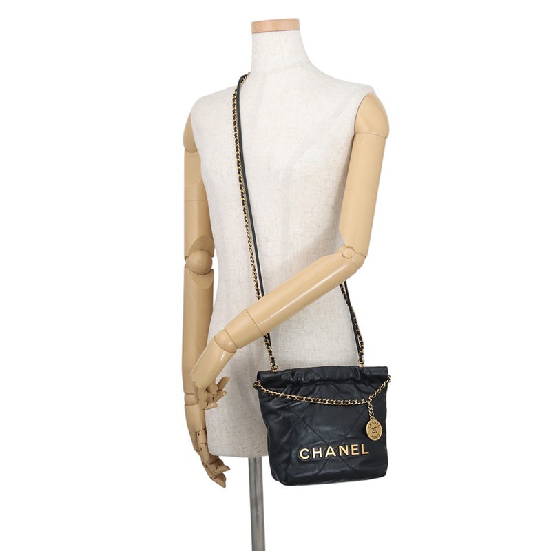 シャネル ハンドバッグ CHANEL 22 ミニ ココマーク シャイニーカーフレザー AS3980 CHANEL 2wayショルダー 黒