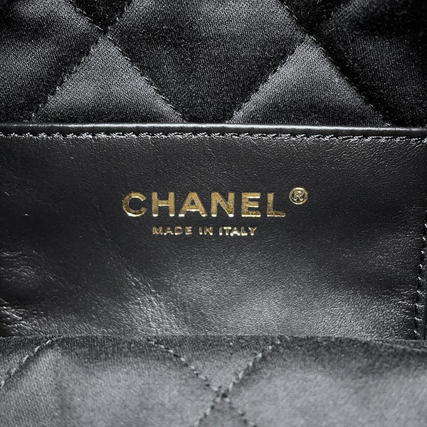 シャネル ハンドバッグ CHANEL 22 ミニ ココマーク シャイニーカーフレザー AS3980 CHANEL 2wayショルダー 黒