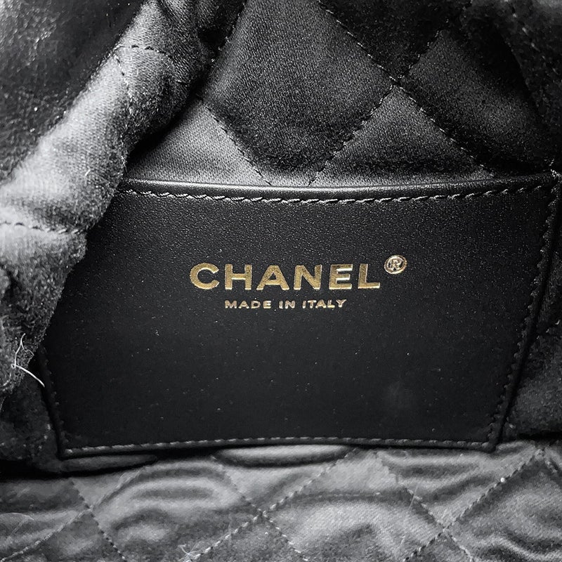シャネル ハンドバッグ CHANEL 22 ミニ ココマーク シャイニーカーフレザー AS3980 CHANEL 2wayショルダー 黒