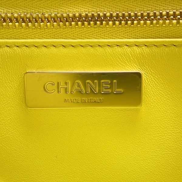シャネル チェーンショルダーバッグ マトラッセ スモールショッピングバッグ シャイニーカーフスキン AS4133 CHANEL