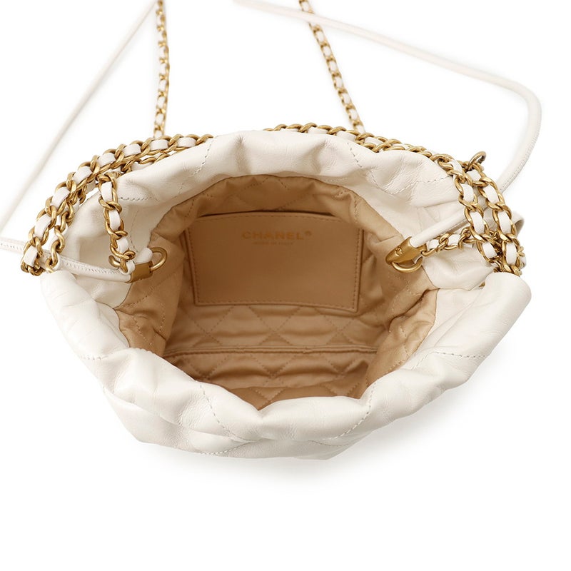 シャネル ハンドバッグ CHANEL 22 ミニ ココマーク シャイニーカーフレザー AS3980 CHANEL 2wayショルダーバッグ 白