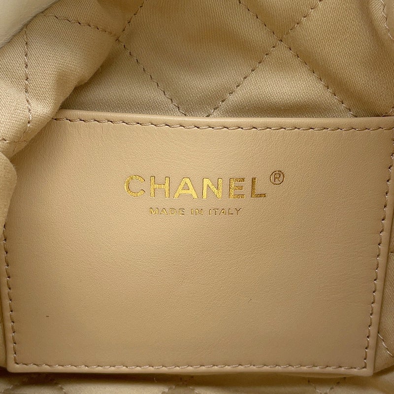 シャネル ハンドバッグ CHANEL 22 ミニ ココマーク シャイニーカーフレザー AS3980 CHANEL 2wayショルダーバッグ 白