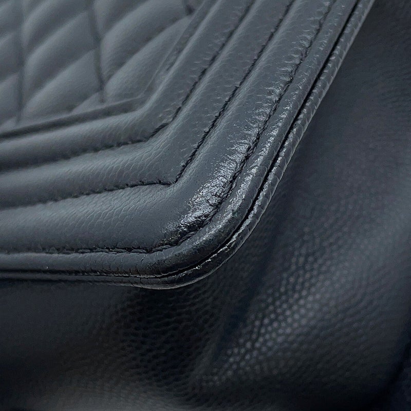 シャネル チェーンショルダーバッグ ボーイシャネル スモール マトラッセ ココマーク A67085 BOY CHANEL バッグ 黒
