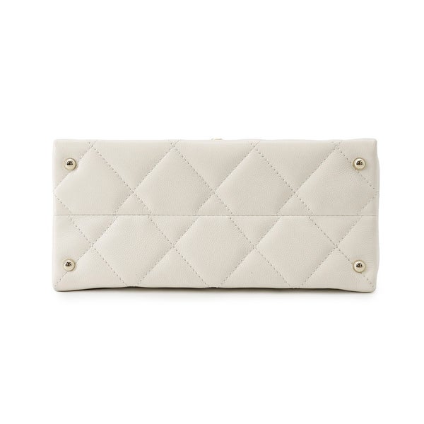 シャネル チェーンショルダーバッグ マトラッセ ココマーク トップハンドル ミニ フラップ キャビアスキン AS4711 CHANEL 白