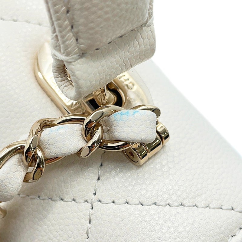 シャネル チェーンショルダーバッグ マトラッセ ココマーク トップハンドル ミニ フラップ キャビアスキン AS4711 CHANEL 白