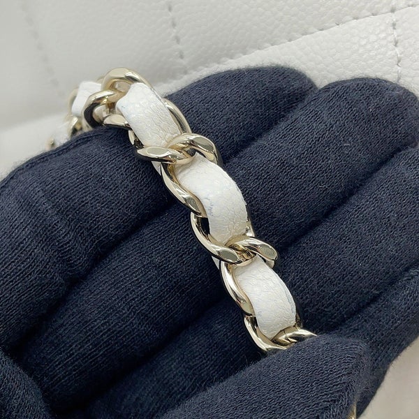 シャネル チェーンショルダーバッグ マトラッセ ココマーク トップハンドル ミニ フラップ キャビアスキン AS4711 CHANEL 白