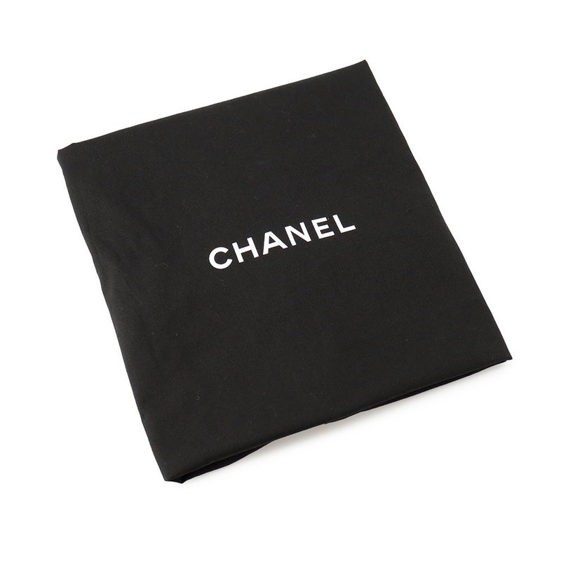 シャネル チェーンショルダーバッグ マトラッセ ココマーク トップハンドル ミニ フラップ キャビアスキン AS4711 CHANEL 白