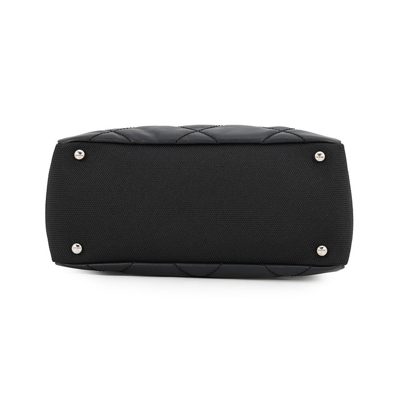 シャネル トートバッグ パリビアリッツトートPM マトラッセ ココマーク A34208 CHANEL 黒
