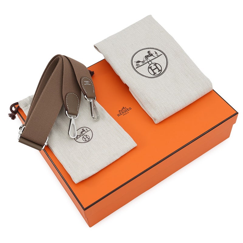 エルメス ショルダーバッグ エブリン3 23 エトゥープ/シルバー金具 トリヨンクレマンス G刻印 HERMES