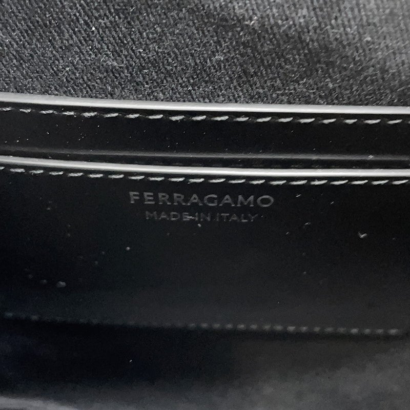 サルヴァトーレ・フェラガモ ハンドバッグ カットアウト パテント/キャンバス 213487 Ferragamo 黒