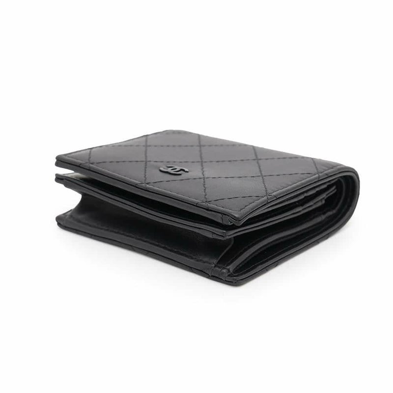 シャネル 二つ折り財布 ココマーク マトラッセ スモールウォレット AP4381 CHANEL 黒