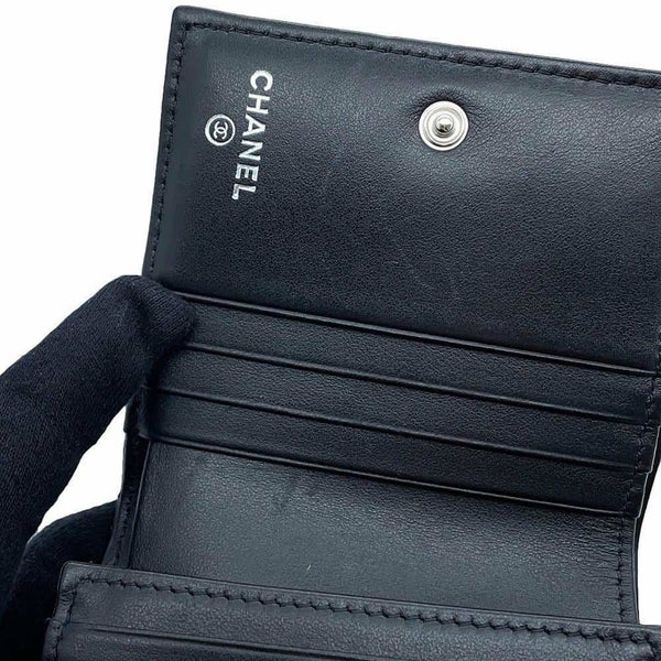 シャネル 二つ折り財布 ココマーク マトラッセ スモールウォレット AP4381 CHANEL 黒
