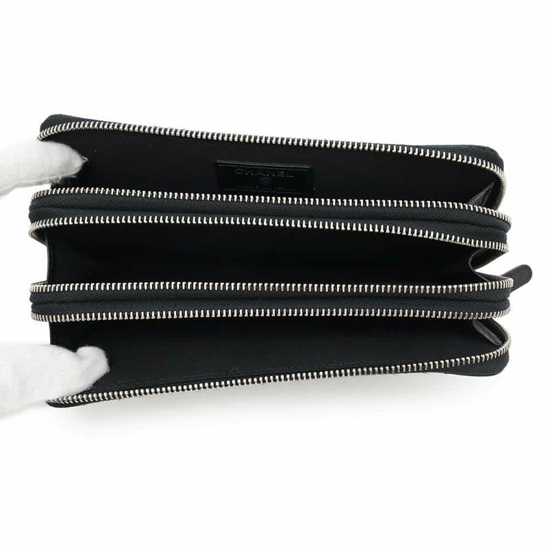 シャネル ポーチ マトラッセ ココマーク トリプルファスナー ソフトキャビアスキン CHANEL 黒