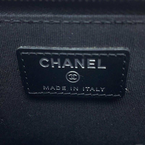 シャネル ポーチ マトラッセ ココマーク トリプルファスナー ソフトキャビアスキン CHANEL 黒