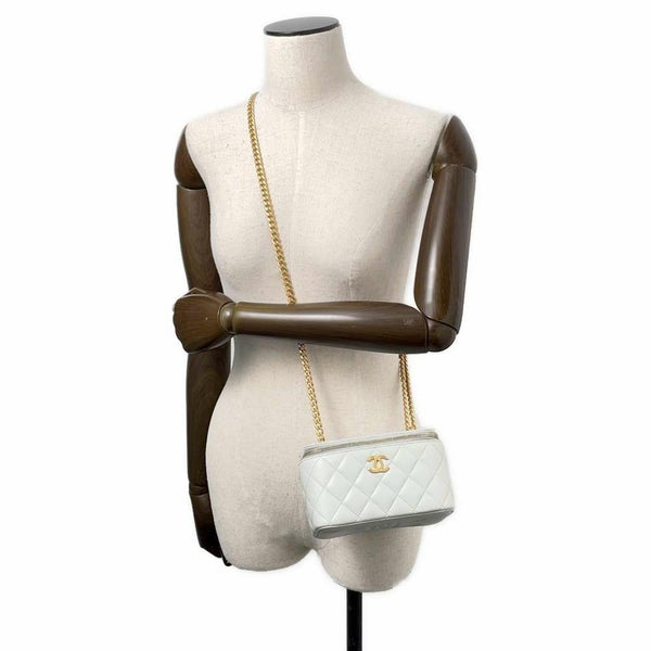 シャネル チェーンショルダーバッグ マトラッセ ココマーク カメリアチェーン バニティ ラムスキン AP3301 CHANEL ヴァニティ