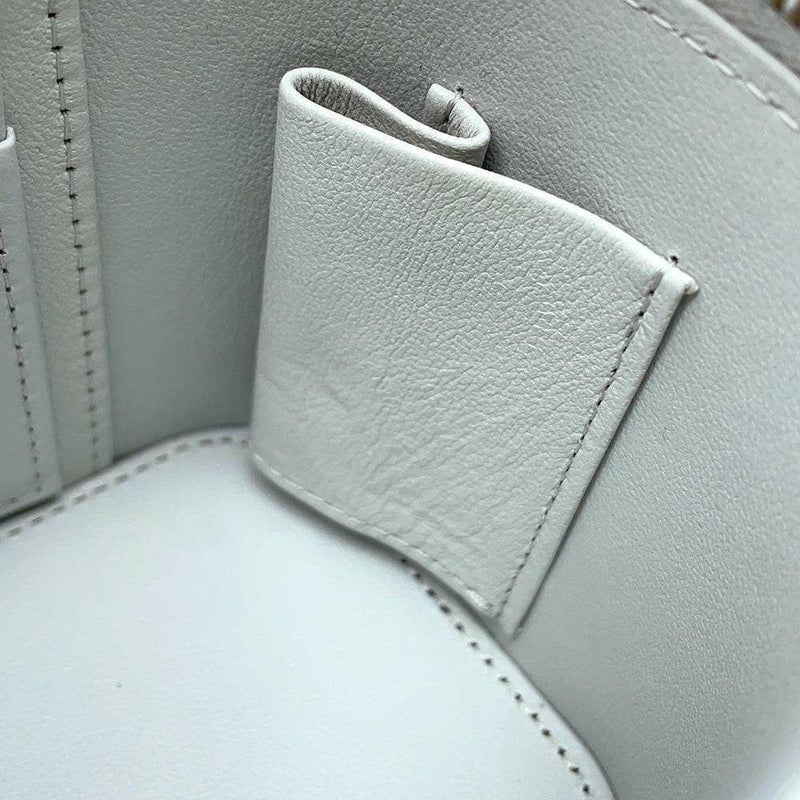 シャネル チェーンショルダーバッグ マトラッセ ココマーク カメリアチェーン バニティ ラムスキン AP3301 CHANEL ヴァニティ