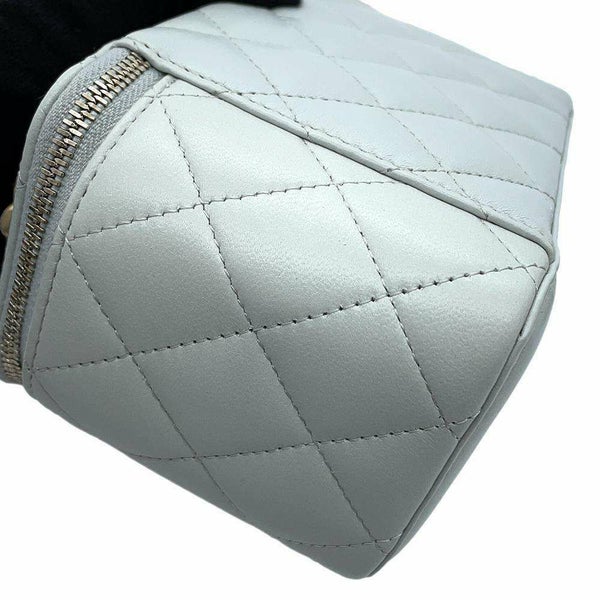 シャネル チェーンショルダーバッグ マトラッセ ココマーク カメリアチェーン バニティ ラムスキン AP3301 CHANEL ヴァニティ