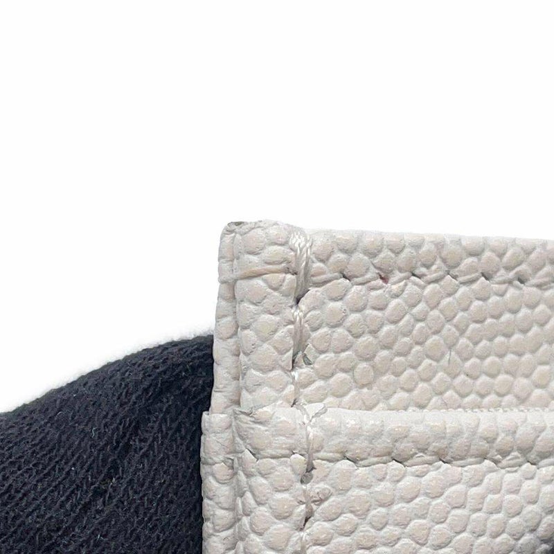シャネル カードケース マトラッセ ココマーク キャビアスキン AP3188 CHANEL 定期入れ 名刺入れ 白
