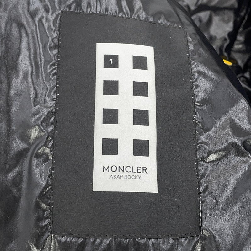 モンクレール ダウンジャケット Moncler x A$AP Rocky Bahianinha ショートダウンジャケット メンズサイズ2 K24041A00014 黒