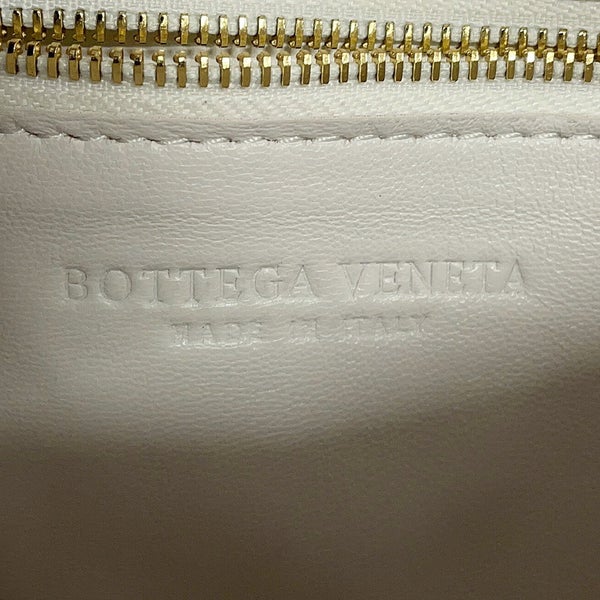 ボッテガヴェネタ ショルダーバッグ マキシイントレチャート スモール カセット ラムスキン 730848 BOTTEGA VENETA 白