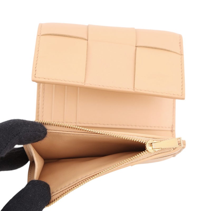 ボッテガヴェネタ 三つ折り財布 マキシイントレチャート カセット レザー 651372 BOTTEGA VENETA ベージュ