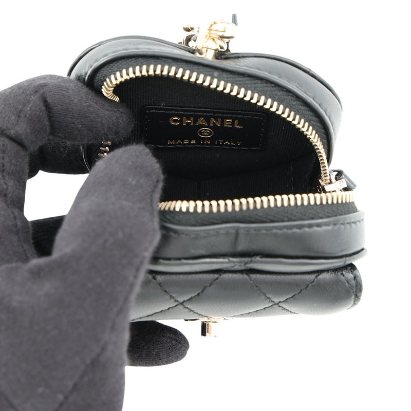 シャネル バッグチャーム マトラッセ ハート ミニ ラムスキン AP4838 CHANEL 黒