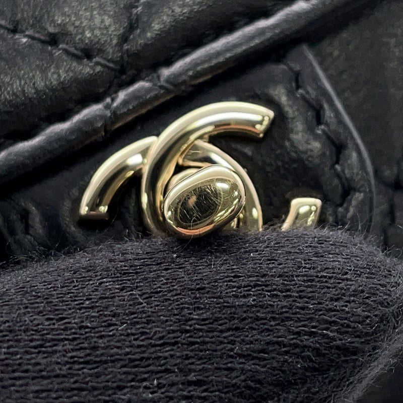 シャネル バッグチャーム マトラッセ ハート ミニ ラムスキン AP4838 CHANEL 黒