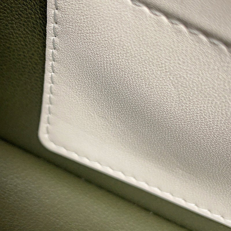 ルイヴィトン ショルダーバッグ モノグラム・パターン/ラムレザー ポシェットクッサン M11331 LOUIS VUITTON 白