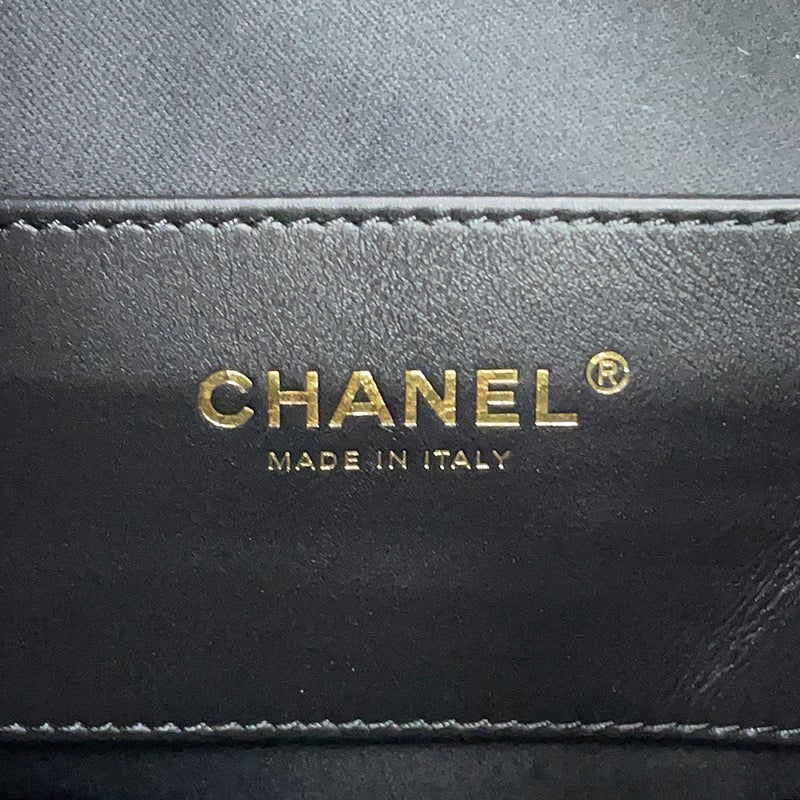 シャネル チェーンショルダーバッグ CHANEL25 ミディアム ココマーク マトラッセ キャビアスキン AS5311 CHANEL 黒
