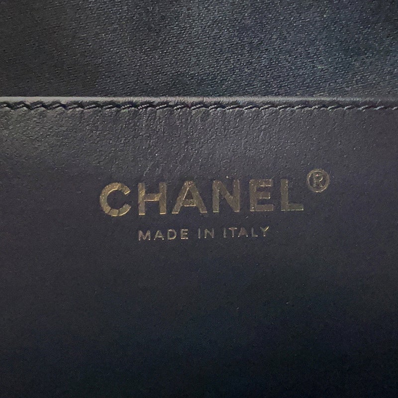 シャネル チェーンショルダーバッグ CHANEL25 ミディアム ココマーク マトラッセ キャビアスキン AS5311 CHANEL 黒