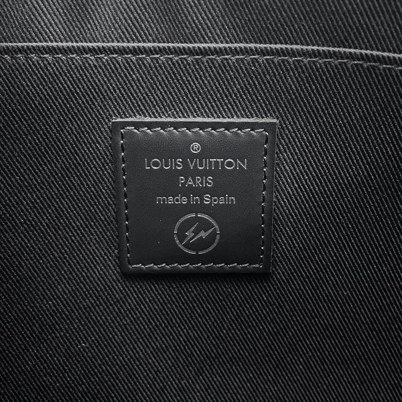 ルイヴィトン クラッチ モノグラム・エクリプス IPAD・ポーチ M64449 LOUIS VUITTON ipadケース フラグメント 藤原ヒロシ