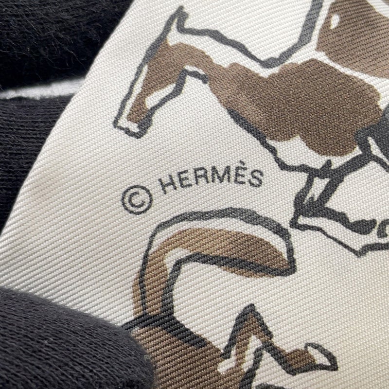 エルメス スカーフ ツイリー 自由の馬 Chevaux en Liberte HERMES シルクツイル 2021年秋