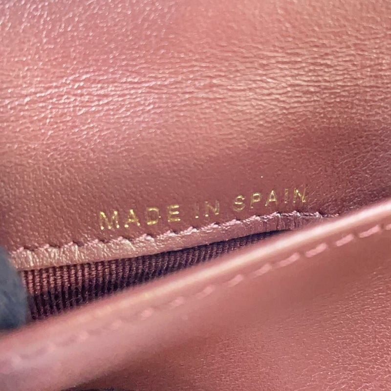 シャネル 三つ折り財布 マトラッセ ココマーク クラシック スモール フラップ ウォレット キャビアスキン AP0229 CHANEL 黒