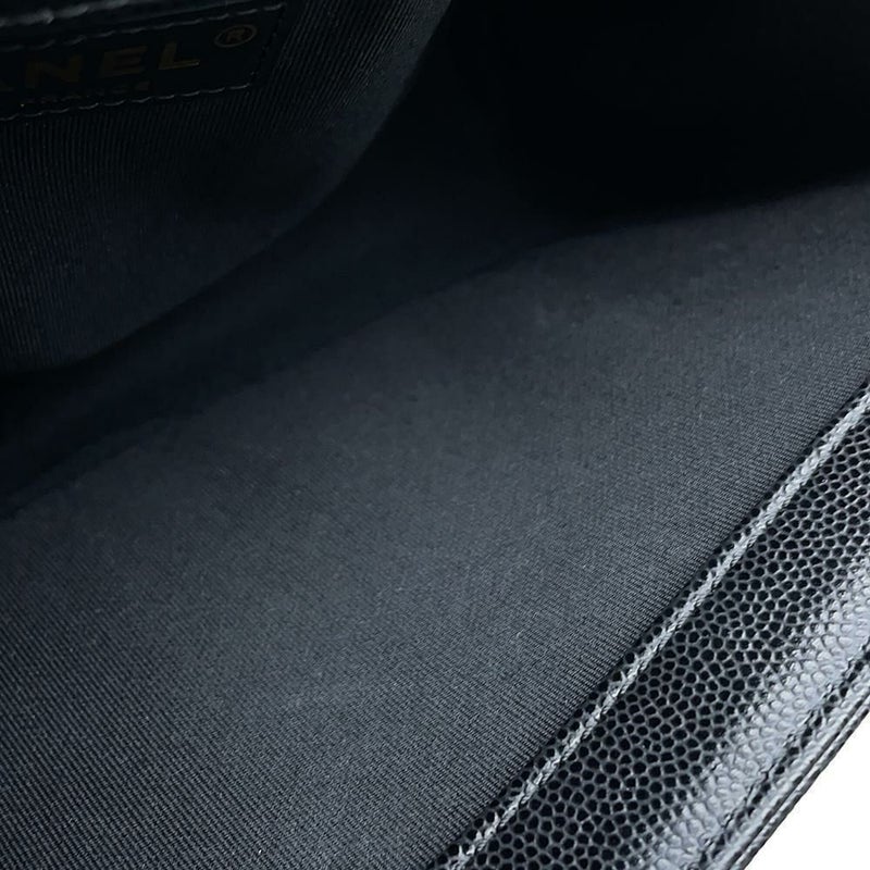 シャネル チェーンショルダーバッグ ココマーク ボーイシャネル キャビアスキン A67086 CHANEL 斜めがけ BOY CHANEL 黒